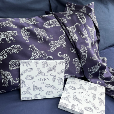 Silk or Satin Pillowcase for Curly Hair: Which Is the Better Choice?