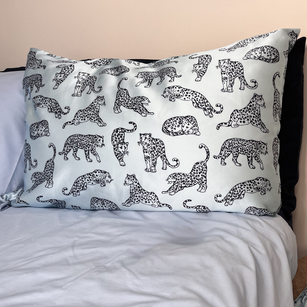 Light Blue Leopard Pure Mulberry Silk Pillowcase Pair