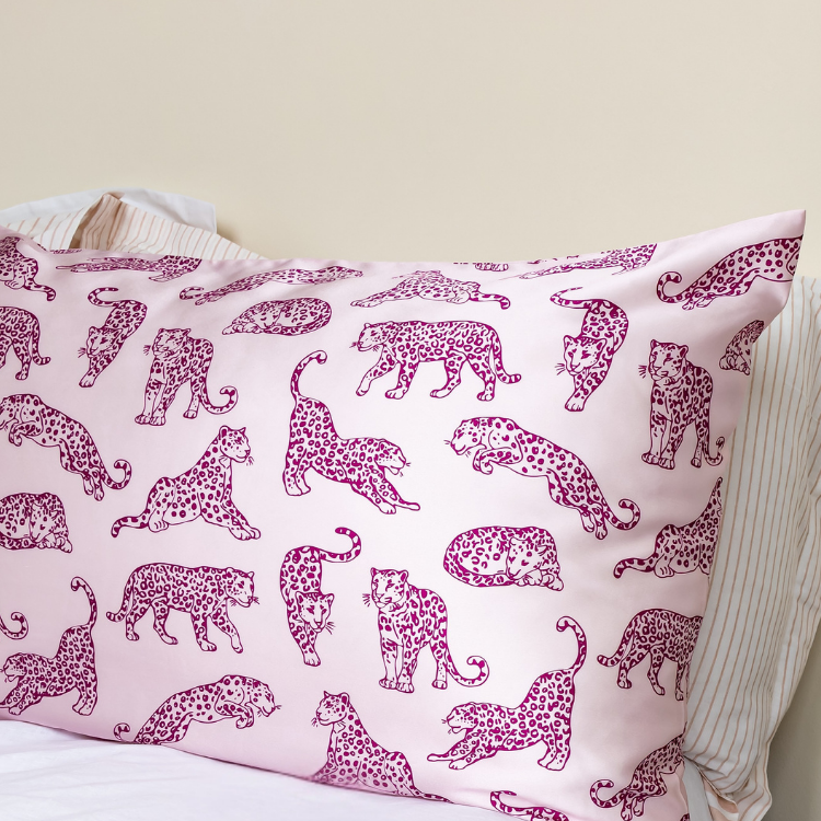 Pink Leopard Pure Mulberry Silk Pillowcase Pair